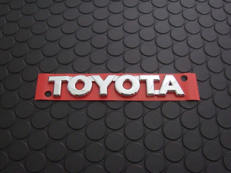 TOYOTA EMBLEM