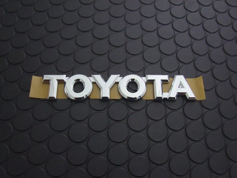 TOYOTA EMBLEM