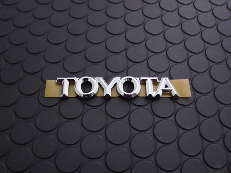 TOYOTA EMBLEM