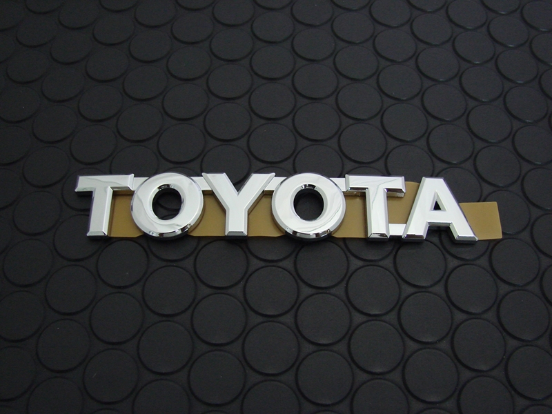 TOYOTA EMBLEM