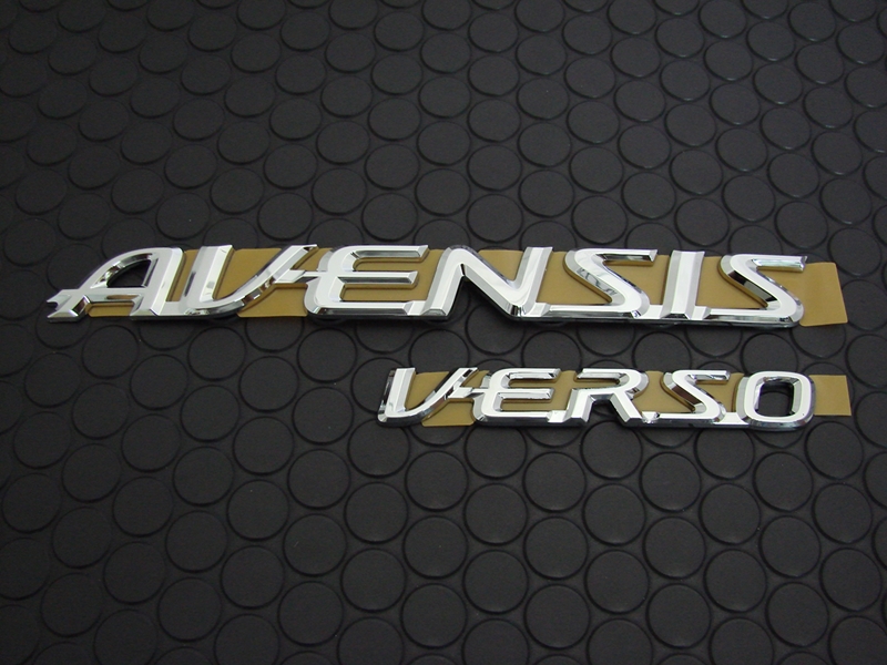 AVENSIS VERSO EMBLEM