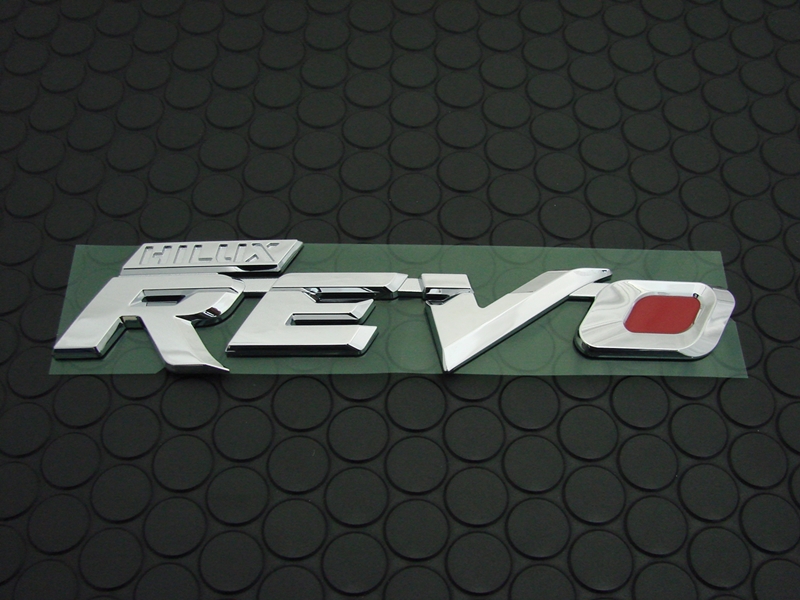 REAR HILUX REVO EMBLEM