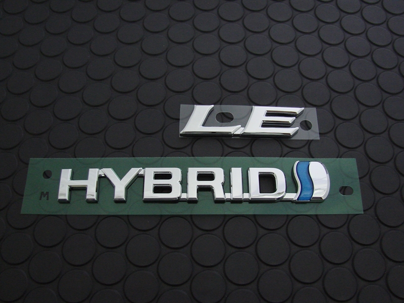 REAR LE HYBRID EMBLEM