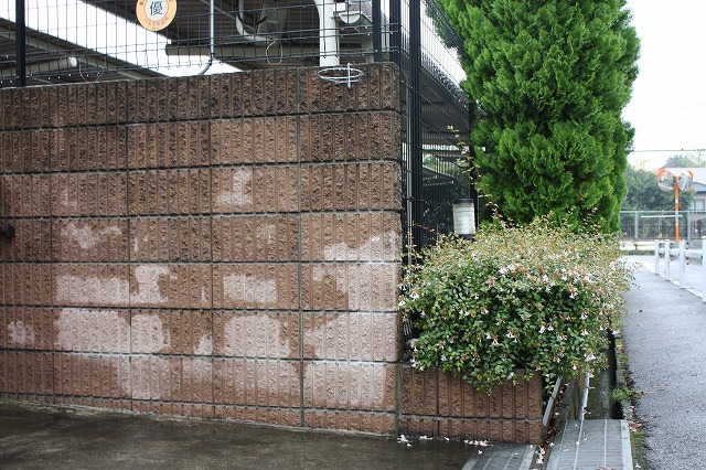 外壁（門・ブロック塀）クリーニングなら埼玉のオレンジクリーンへ
