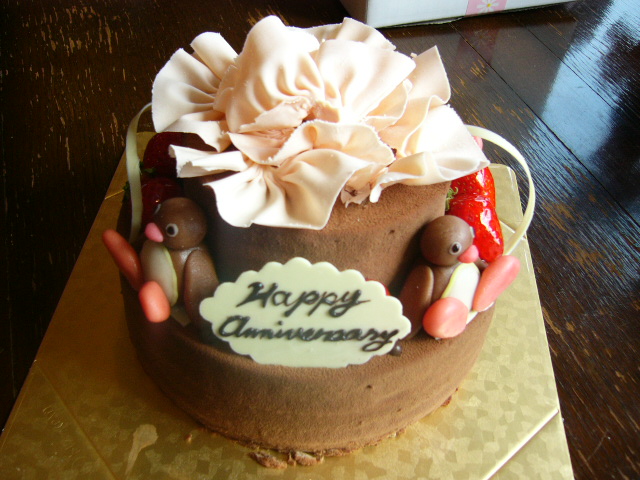 結婚記念日おめでとうございます オリジナルケーキ 生菓子の販売 焼き菓子の通販 誕生日ケーキの事は大阪府堺市のパティスリーフォンセへ
