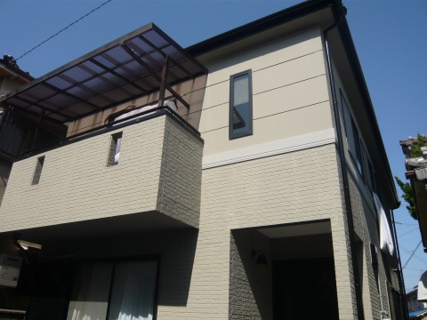 BeforeAfter施工例 外壁・屋根ガイナ塗装