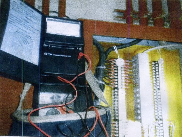 非常放送設備警報ケーブル(1.2-20P 25Q-20C)配線工事