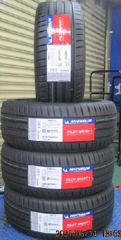 м PS5 225/45R17 4{  132,000~