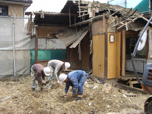 愛知県一宮市木造家屋と鉄骨工場の解体工事