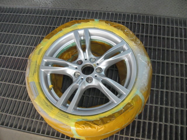 �a�l�v�R�Q�O���̃A���~�z�C�[���@�L�Y�C��