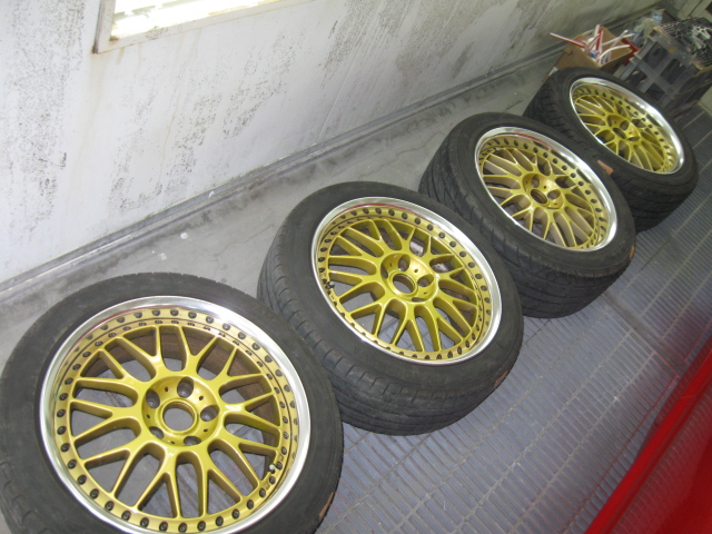 �q�r�|�W�@�A���~�z�C�[���h���C��