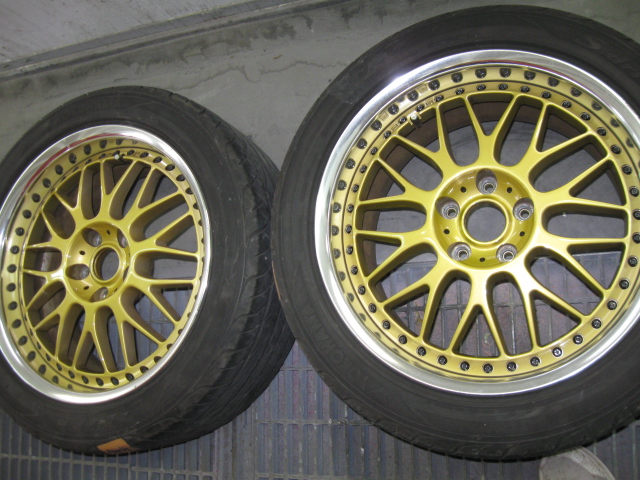 �q�r�|�W�@�A���~�z�C�[���h���C��