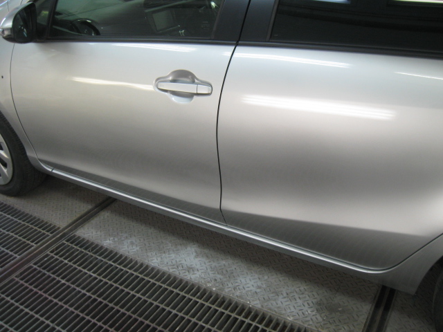 �A�N�A�̃t�����g�h�A�C��