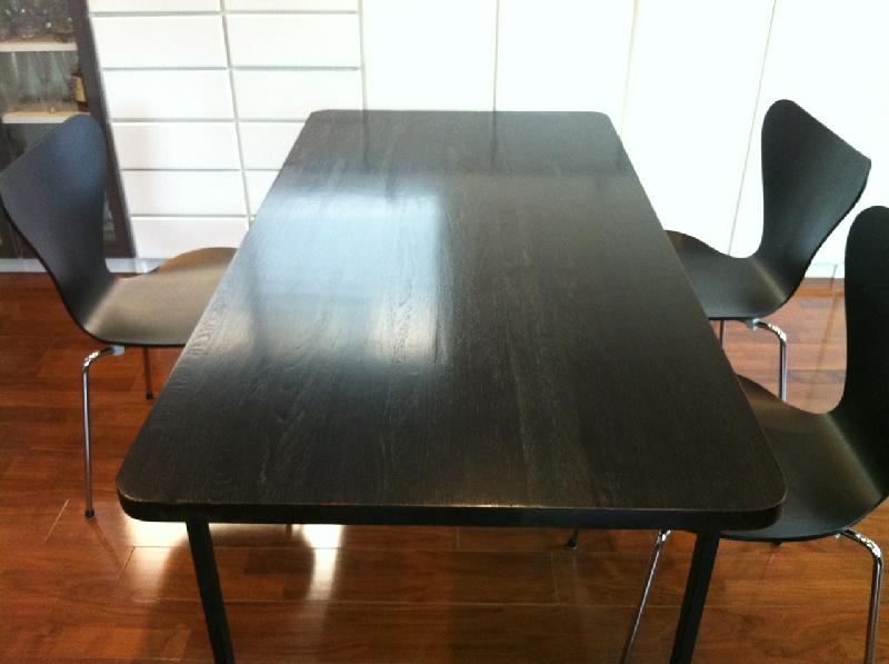 テーブル再塗装後