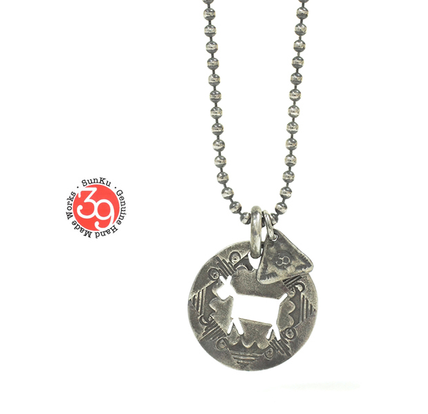 Sunku SK-094 Cut Plate Necklace "Horse"