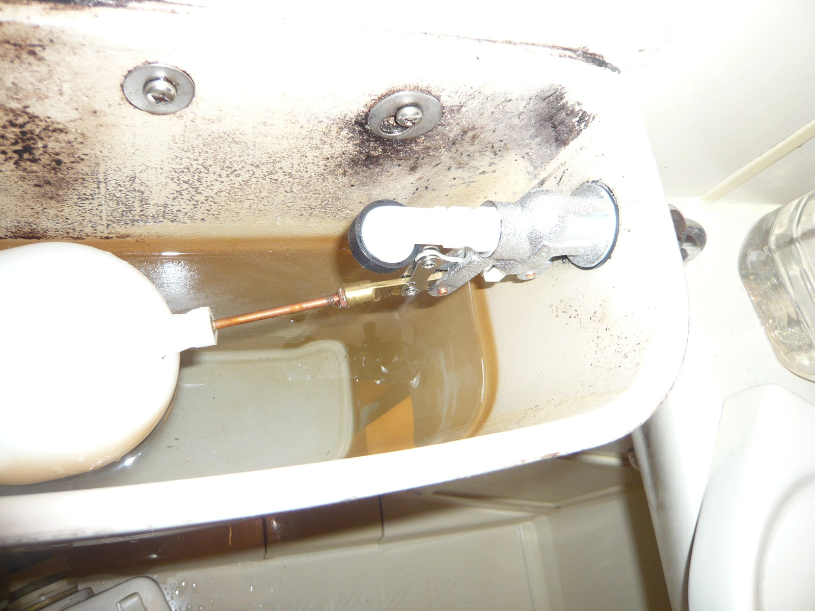 水洗トイレ ボールタップ 修理