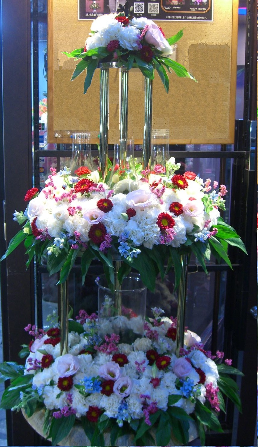 フラワーケーキ3段 大阪市中央区宗右衛門町の花屋 フラワーショップ マミー