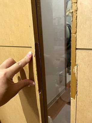 �y�b�g���ɂ��h�A���Ђ��������E�ǌ���C ���Ɍ��_�ˎs �I�[�X�g�����A�u16�Ζ���SNS�֎~�v