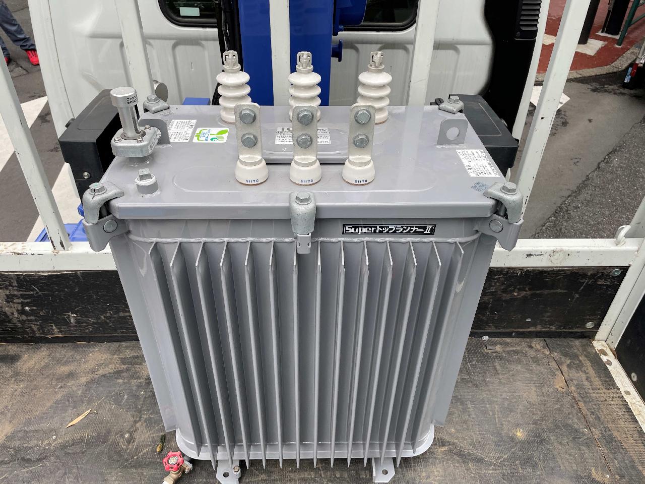 3相トランス100KVA2021年製