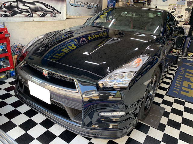 R35GT-RのPanthera取り付け例