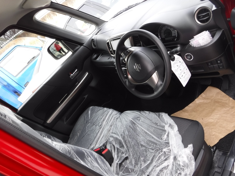 スズキ　スペーシア　新車販売