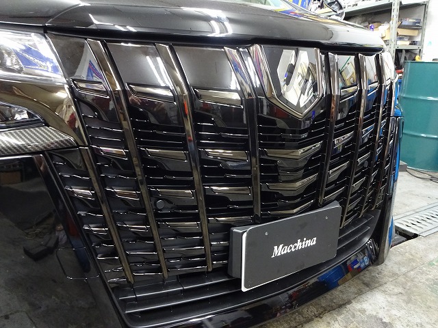 外装メッキパーツをカーボン水圧転写でコーデ。|車のドレスアップ