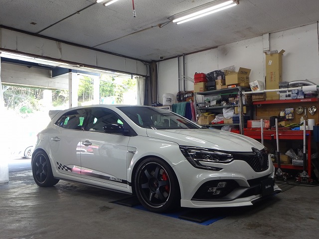 vW[@RCZ