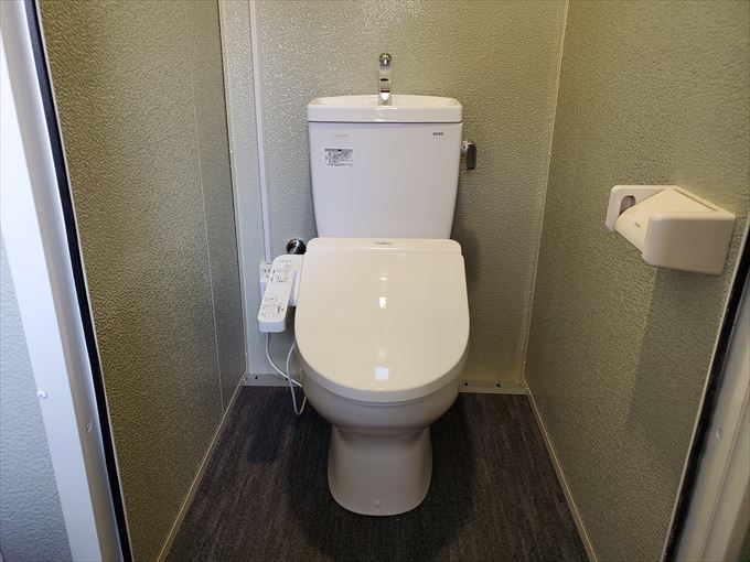 OPスタートパック　M型水洗式　屋外トイレ(洋式)