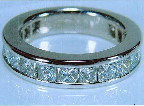 結婚指輪、マリッジリングのオーダー。エタニティーダイヤモンドリング 