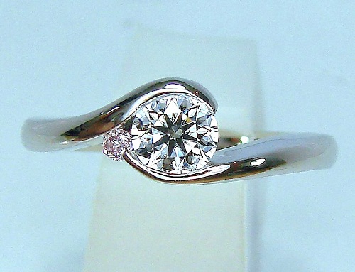 結婚指輪、マリッジリングのオーダー。マリッジリング ピンクゴールド/プラチナコンビネーションダイヤモンドハート＆キューピット エンゲージリング