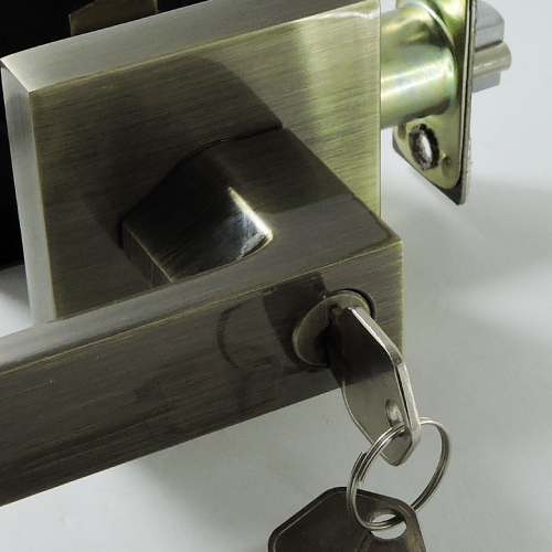 レバーハンドル（鍵付き）アンティークブラス CN｜アメリカ製スイッチ