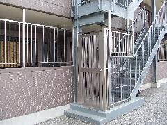 千葉県千葉市　マンション　アルミ侵入防止柵、侵入防止門扉