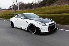 qRT@GT-R GCQC@fs@̔@I[NVs