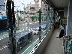 東京都立川市オフィスガラス　遮熱コーティング　10年持続!!!ガラスの熱割れもございません