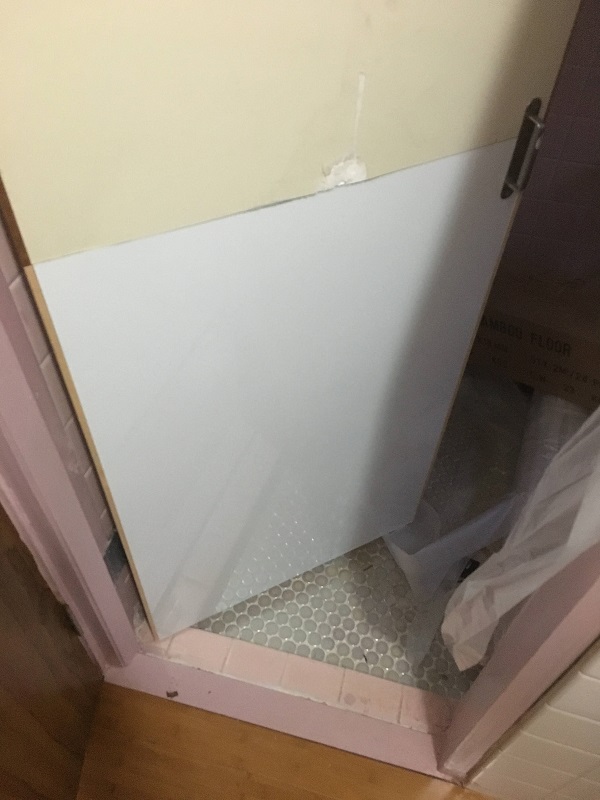 浴室　バスルーム　ドア　修理　リフォーム