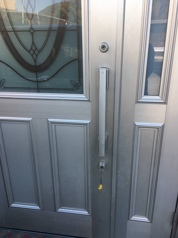 玄関ドア　建具　鍵交換　鍵破損　リフォーム　