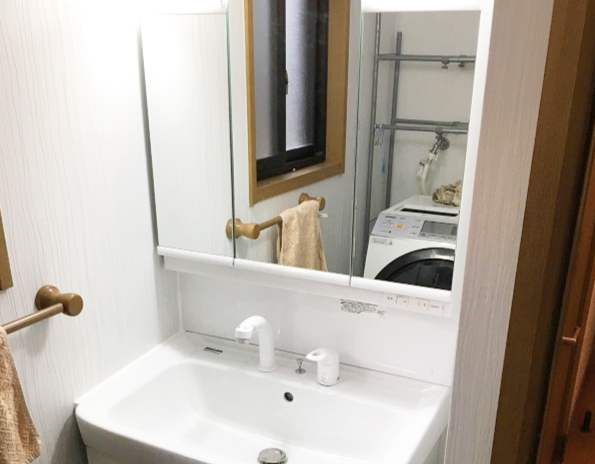 ���ʏ��@���j�b�g�o�X�@���t�H�[��