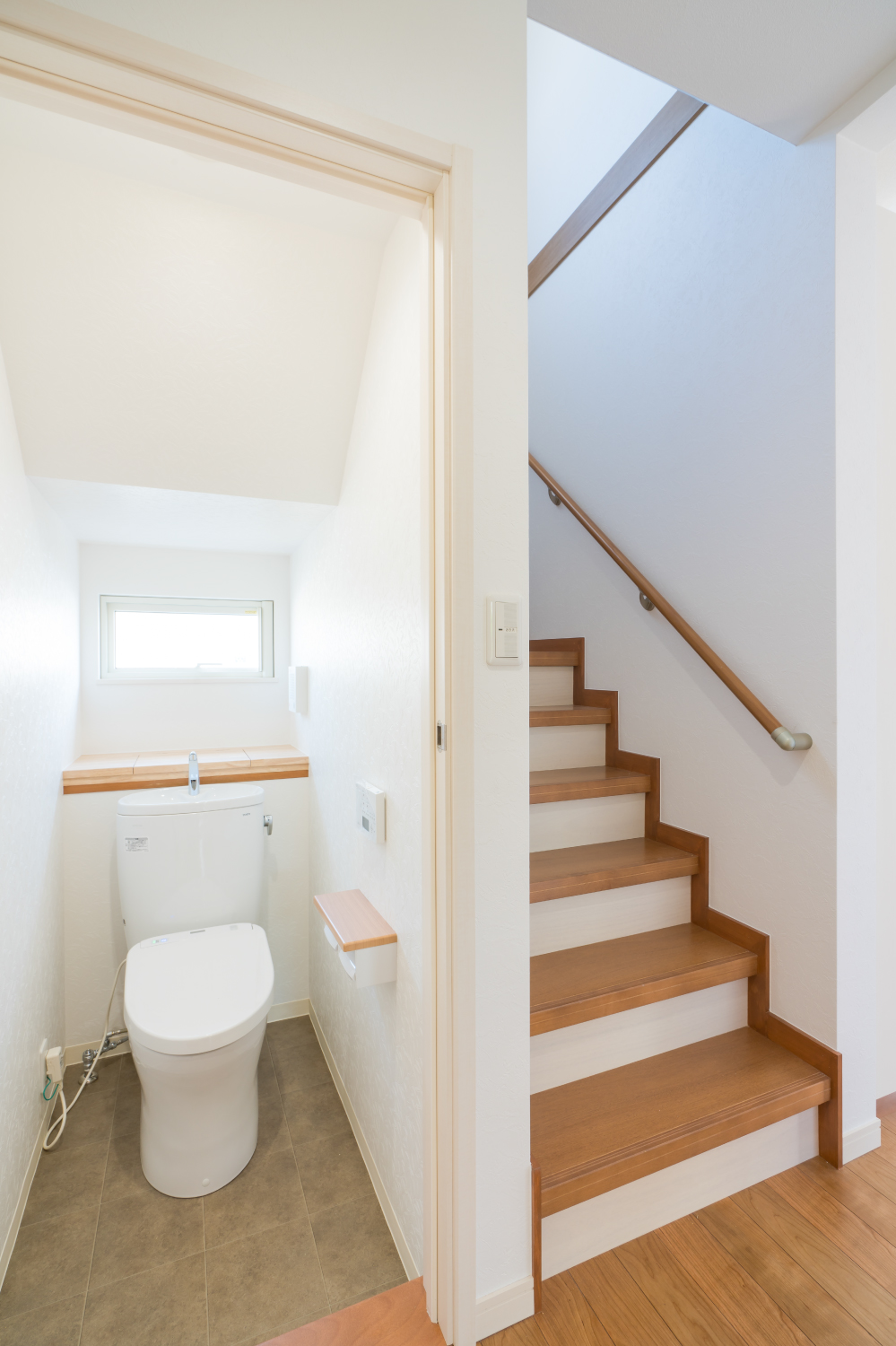 �t�����m�x�[�V�����@�Q�K�@�g�C���@���ʏ��@���ʉ��ϑ�@�V�z�@���t�H�[���@�s���Y�@�G���f�U�C���@L design�@�P�����z������Ё@���R�s�@����@����