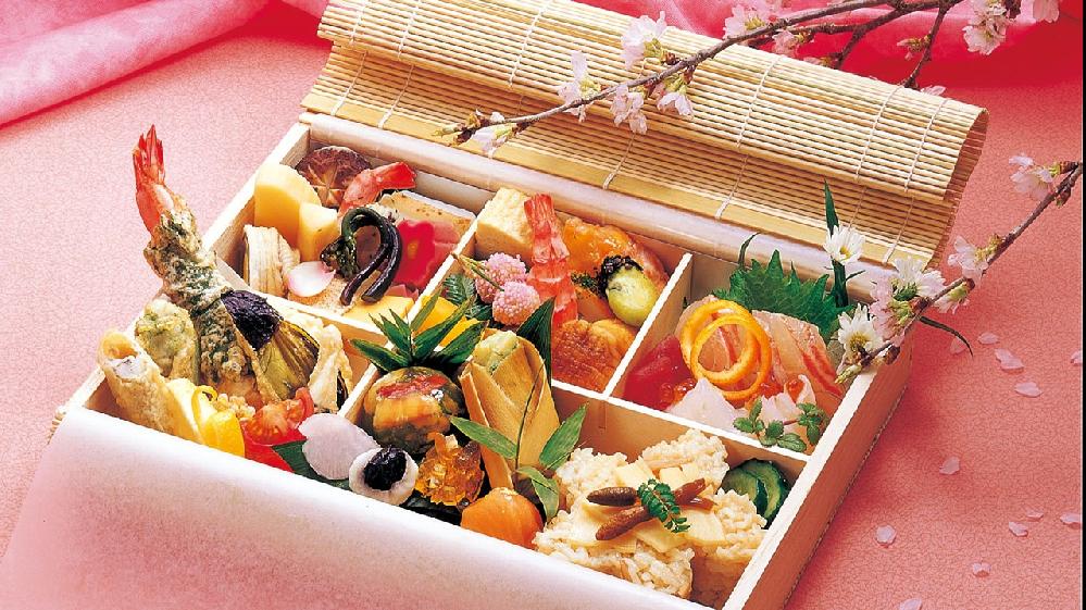 �e��t������