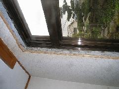 鉄筋コンクリート住宅のシロアリ被害　写真多数